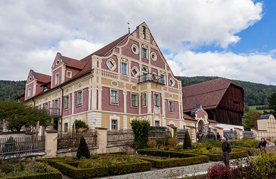 Landesmuseum für Volkskunde